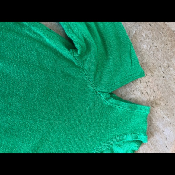 MacBeth Collection XS Cold Shoulder Sweater - Picture 5 of 7